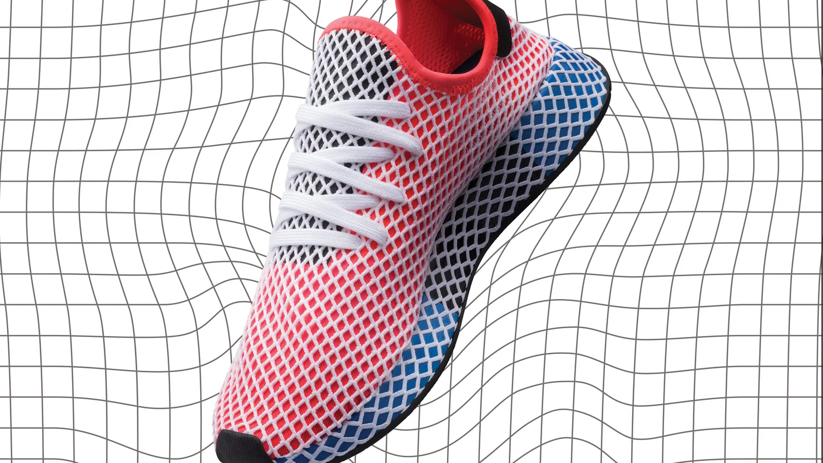 Projekt muralu adidas Deerupt: czerwono-niebieski but na zniekształconej siatce